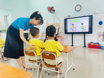 "ƯƠM MẦM" DÁNG VÓC KHỎE MẠNH CHO BÉ