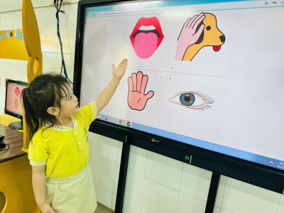 Cùng bé học và chơi qua trang Thư Viện Số