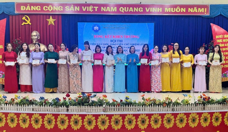 CHÚC MỪNG THÀNH TÍCH HỘI THI GIÁO VIÊN DẠY GIỎI - CẤP DƯỠNG NẤU ĂN GIỎI CẤP THÀNH PHỐ CỦA TRƯỜNG MẦM NON TUỔI XANH