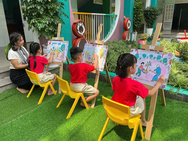 Rộn Ràng Sắc Màu "Kính Yêu Bác Hồ" Tại Trường Mầm Non Tuổi Xanh